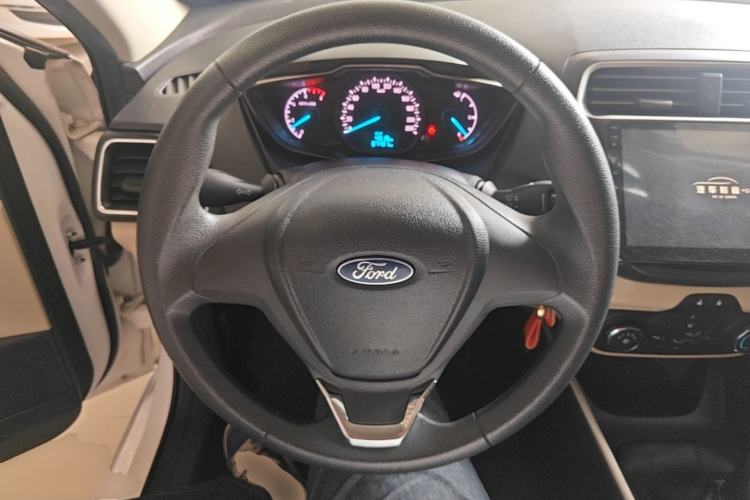 Used Ford Escort 2017 Revised Version 1.5L Manual Comfort Edition Steering Wheel