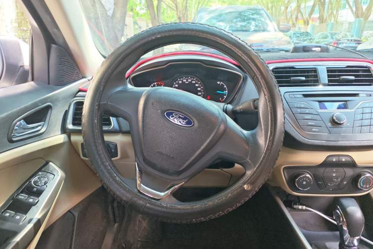 Used Ford Escort 2017 1.5L Automatic Comfort Model Steering Wheel
