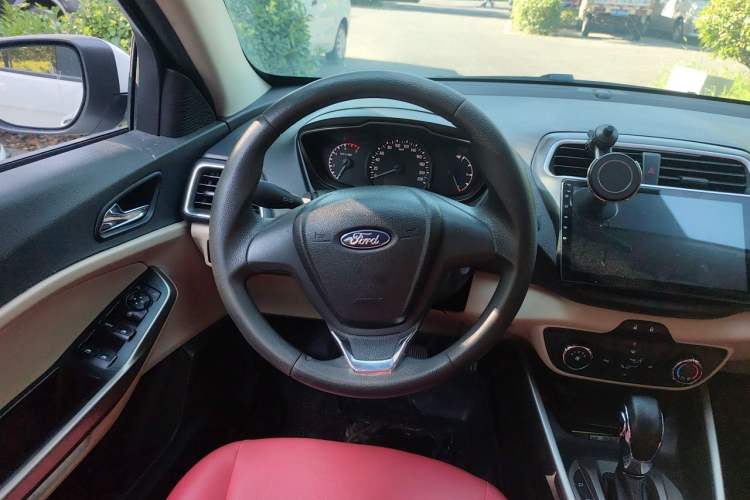Used Ford Escort 2017 1.5L Automatic Comfort Model Steering Wheel