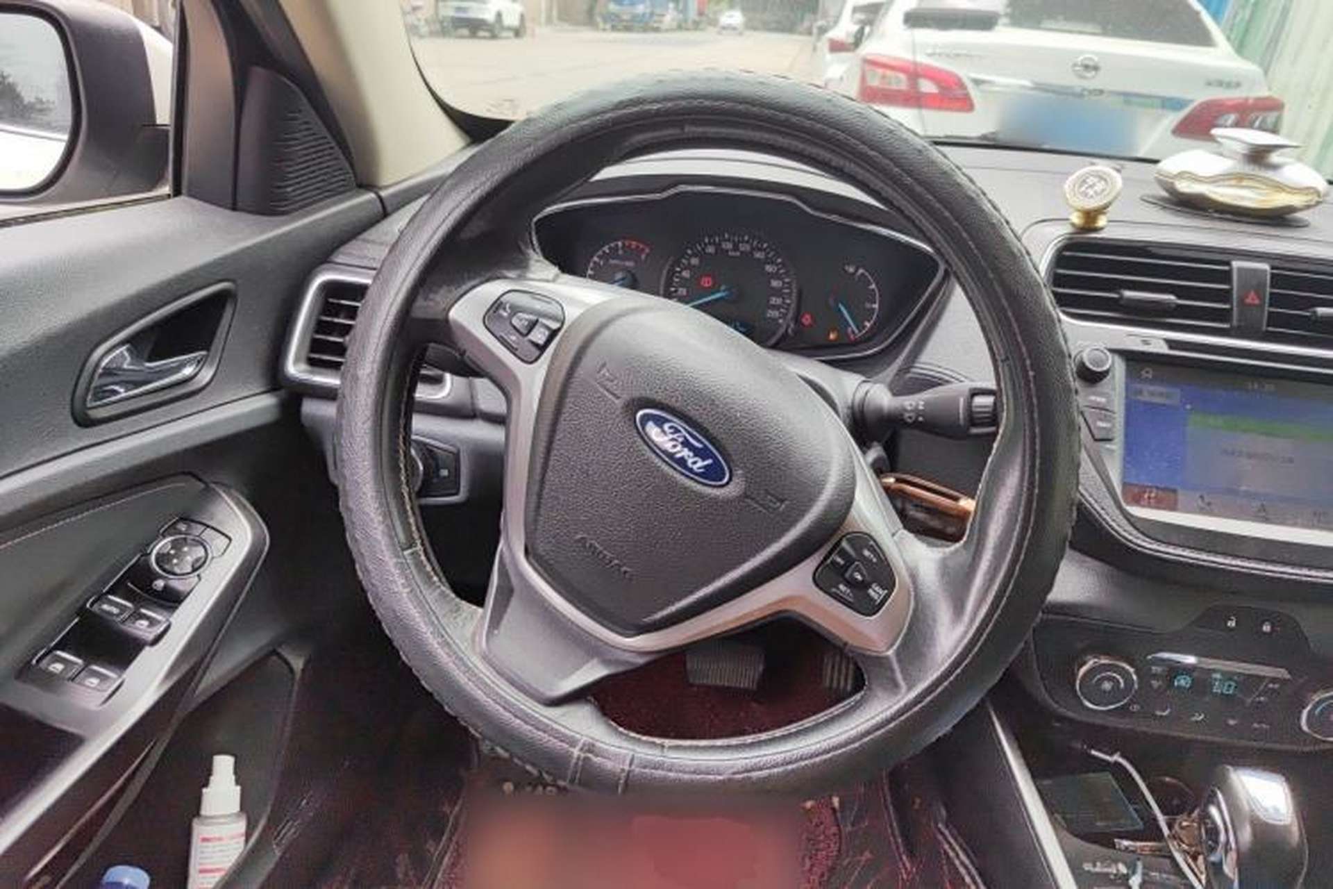 Used Ford Escort 2017 Happiness Edition 1.5L Automatic Fashion Version Steering Wheel