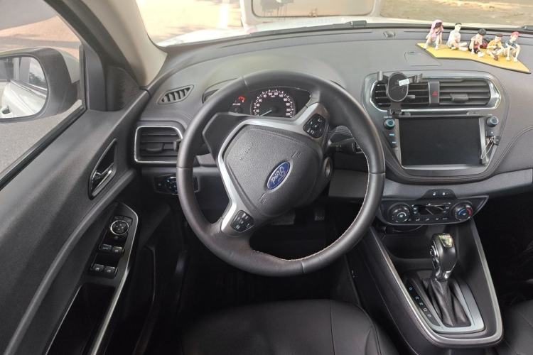 Used Ford Escort 2017 Happiness Edition 1.5L Automatic Fashion Version Steering Wheel