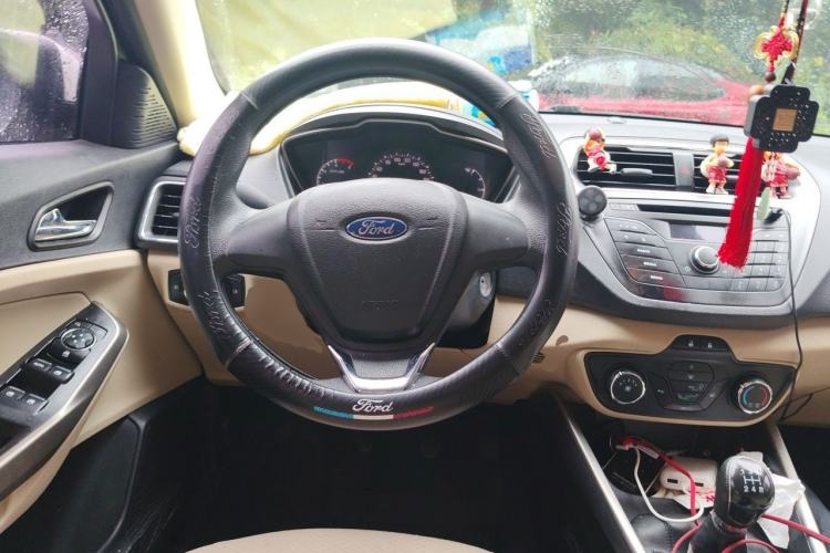 Used Ford Escort 2017 1.5L Manual Comfort Model Steering Wheel
