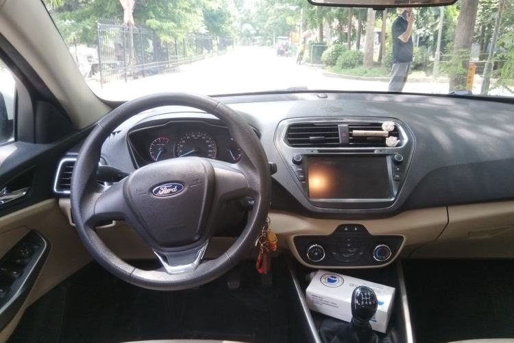 Used Ford Escort 2017 Revised Version 1.5L Manual Comfort Edition Steering Wheel
