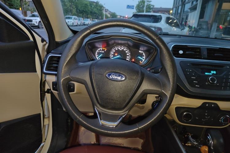 Used Ford Escort 2017 1.5L Automatic Comfort Model Steering Wheel