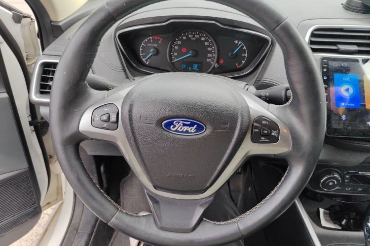 Used Ford Escort 2017 Happiness Edition 1.5L Automatic Fashion Version Steering Wheel