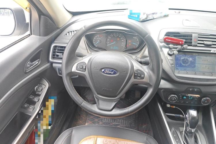 Used Ford Escort 2017 Happiness Edition 1.5L Automatic Fashion Version Steering Wheel