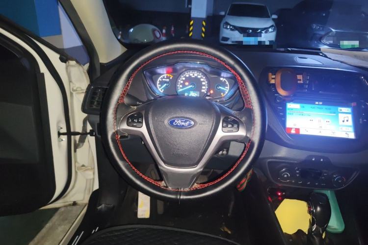Used Ford Escort 2017 Happiness Edition 1.5L Automatic Fashion Version Steering Wheel
