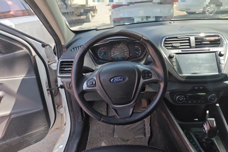 Used Ford Escort 2017 Happiness Edition 1.5L Automatic Fashion Version Steering Wheel
