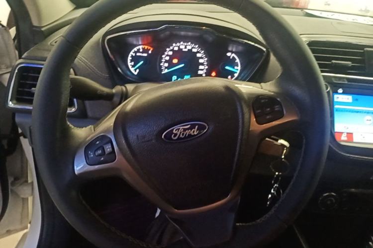 Used Ford Escort 2017 Happiness Edition 1.5L Automatic Fashion Version Steering Wheel