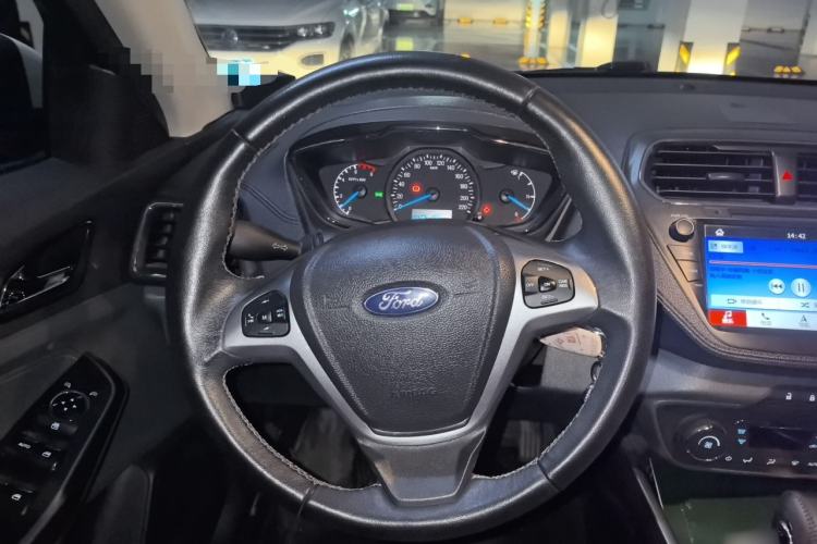 Used Ford Escort 2017 Happiness Edition 1.5L Automatic Fashion Version Steering Wheel