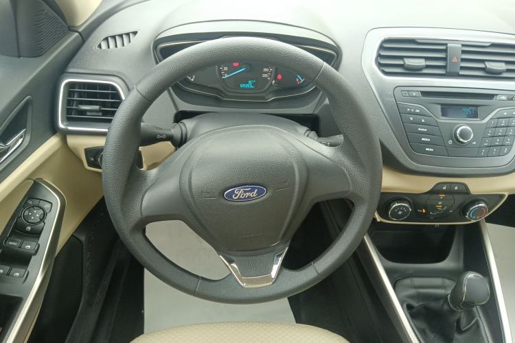 Used Ford Escort 2017 Revised Version 1.5L Manual Comfort Edition Steering Wheel