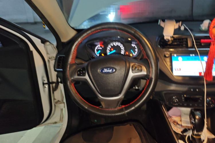 Used Ford Escort 2017 Happiness Edition 1.5L Automatic Fashion Version Steering Wheel