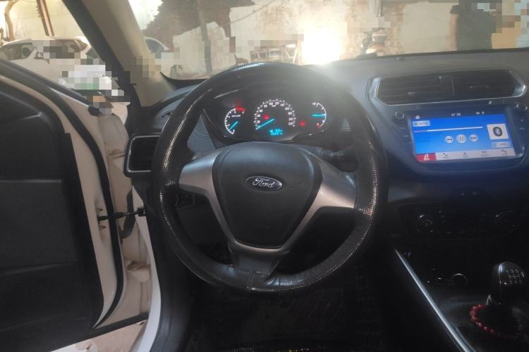 Used Ford Escort 2017 Happy Edition 1.5L Manual Fashion Model Steering Wheel