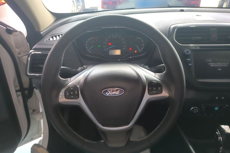 Used Ford Escort 2017 Happiness Edition 1.5L Automatic Fashion Version Steering Wheel