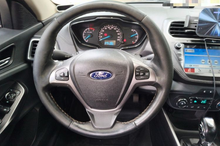 Used Ford Escort 2017 Happiness Edition 1.5L Automatic Fashion Version Steering Wheel