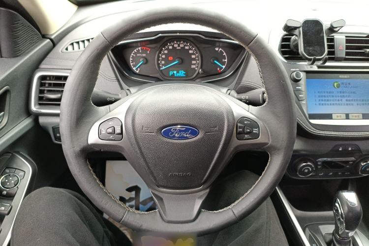 Used Ford Escort 2017 Happiness Edition 1.5L Automatic Fashion Version Steering Wheel