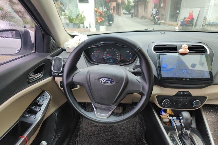 Used Ford Escort 2017 1.5L Automatic Comfort Model Steering Wheel