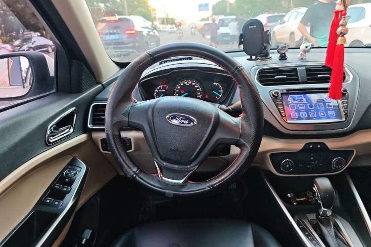 Used Ford Escort 2017 1.5L Automatic Comfort Model Steering Wheel