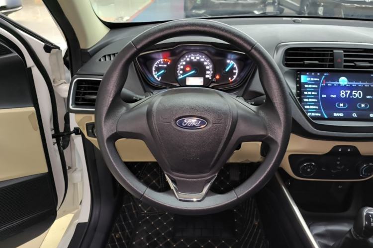 Used Ford Escort 2017 Revised Version 1.5L Manual Comfort Edition Steering Wheel