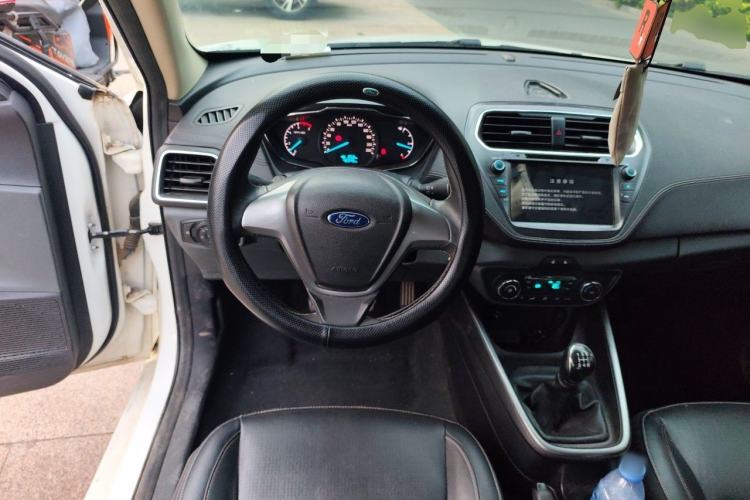 Used Ford Escort 2017 Happy Edition 1.5L Manual Fashion Model Steering Wheel