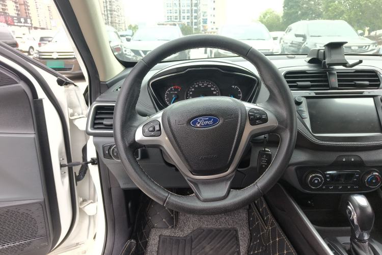 Used Ford Escort 2017 Happiness Edition 1.5L Automatic Fashion Version Steering Wheel