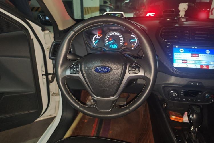 Used Ford Escort 2017 Happiness Edition 1.5L Automatic Fashion Version Steering Wheel