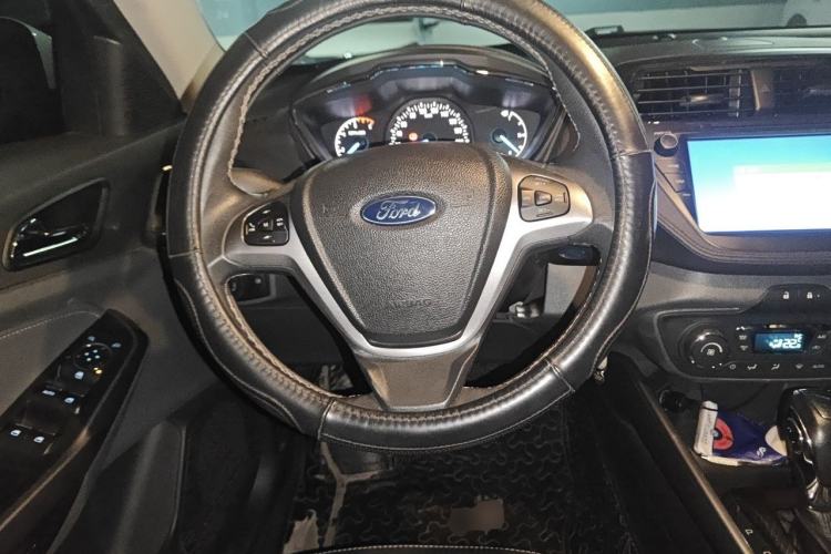 Used Ford Escort 2017 Happiness Edition 1.5L Automatic Fashion Version Steering Wheel
