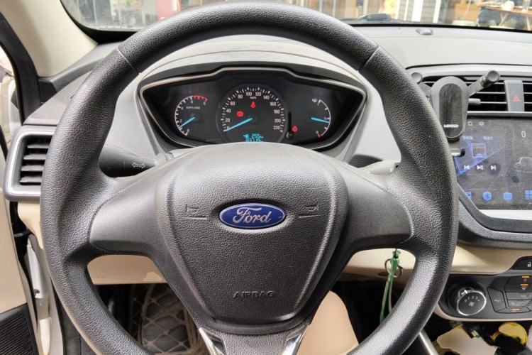 Used Ford Escort 2017 Revised Version 1.5L Manual Comfort Edition Steering Wheel