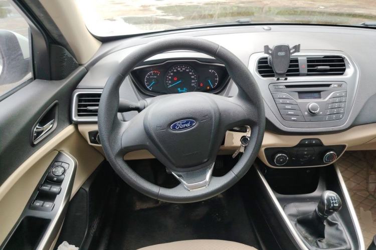 Used Ford Escort 2017 Revised Version 1.5L Manual Comfort Edition Steering Wheel