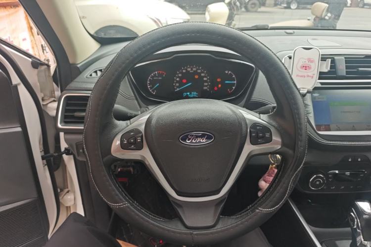 Used Ford Escort 2017 Happiness Edition 1.5L Automatic Fashion Version Steering Wheel