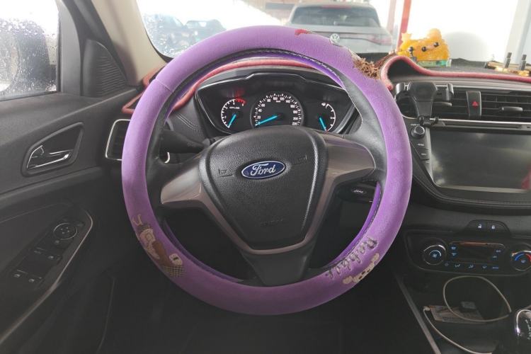 Used Ford Escort 2017 Happy Edition 1.5L Manual Fashion Model Steering Wheel