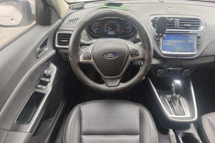 Used Ford Escort 2017 Happiness Edition 1.5L Automatic Fashion Version Steering Wheel