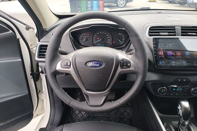Used Ford Escort 2017 Happiness Edition 1.5L Automatic Fashion Version Steering Wheel