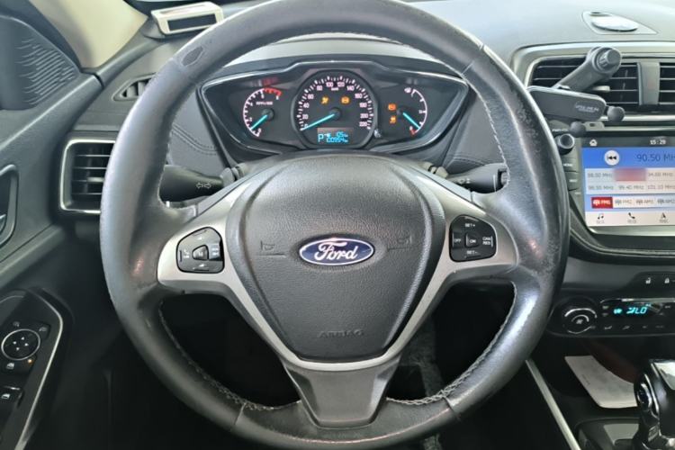 Used Ford Escort 2017 Happiness Edition 1.5L Automatic Fashion Version Steering Wheel