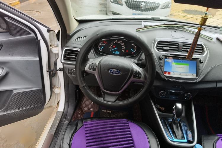 Used Ford Escort 2017 Happiness Edition 1.5L Automatic Fashion Version Steering Wheel