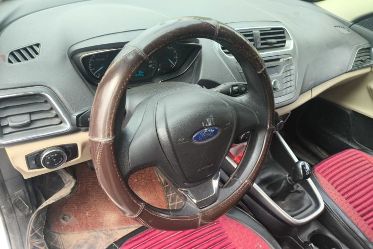 Used Ford Escort 2017 Revised Version 1.5L Manual Comfort Edition Steering Wheel
