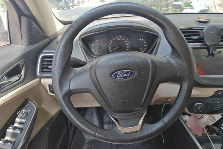 Used Ford Escort 2017 1.5L Automatic Comfort Model Steering Wheel