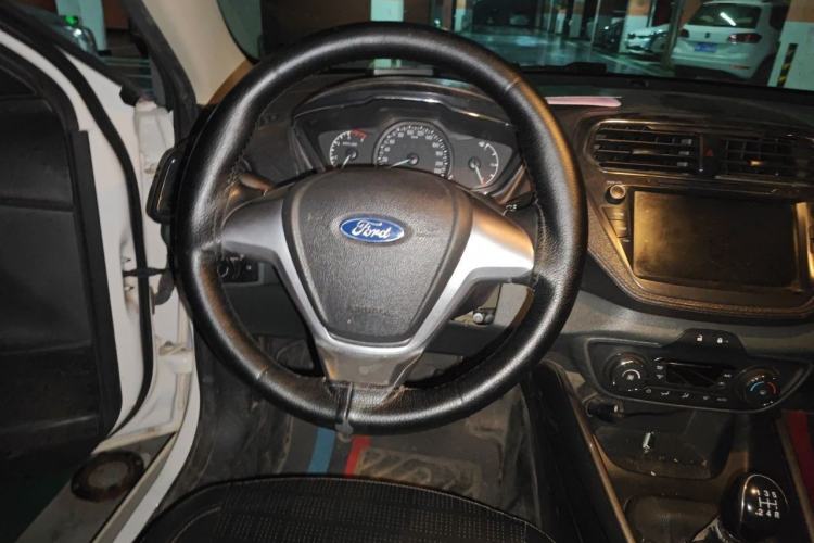 Used Ford Escort 2017 Happy Edition 1.5L Manual Fashion Model Steering Wheel
