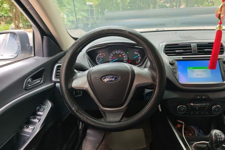 Used Ford Escort 2017 Happy Edition 1.5L Manual Fashion Model Steering Wheel