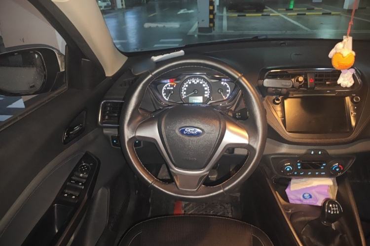 Used Ford Escort 2017 Happy Edition 1.5L Manual Fashion Model Steering Wheel
