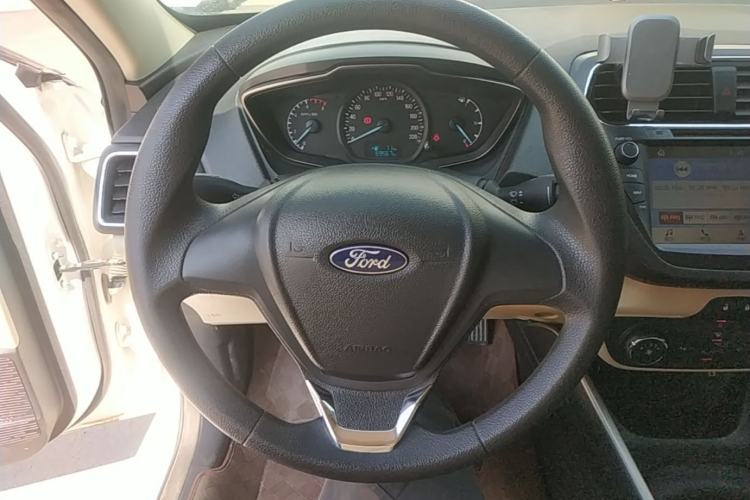 Used Ford Escort 2017 Revised Version 1.5L Manual Comfort Edition Steering Wheel
