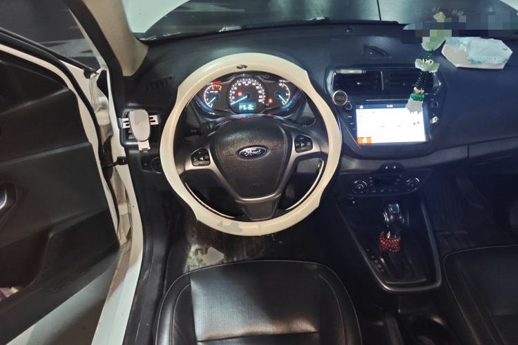 Used Ford Escort 2017 Happiness Edition 1.5L Automatic Fashion Version Steering Wheel