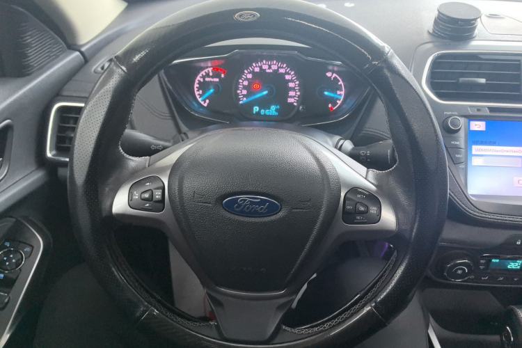 Used Ford Escort 2017 Happiness Edition 1.5L Automatic Fashion Version Steering Wheel