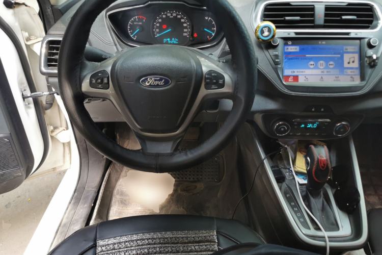 Used Ford Escort 2017 Happiness Edition 1.5L Automatic Fashion Version Steering Wheel