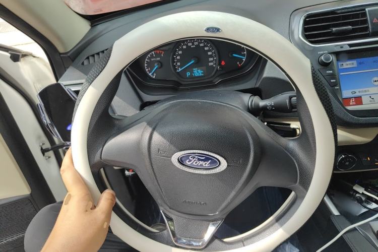 Used Ford Escort 2017 1.5L Automatic Comfort Model Steering Wheel