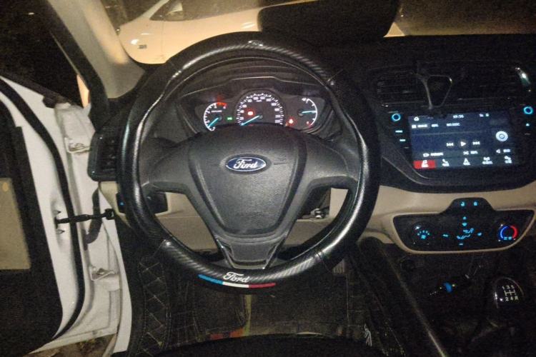Used Ford Escort 2017 Revised Version 1.5L Manual Comfort Edition Steering Wheel