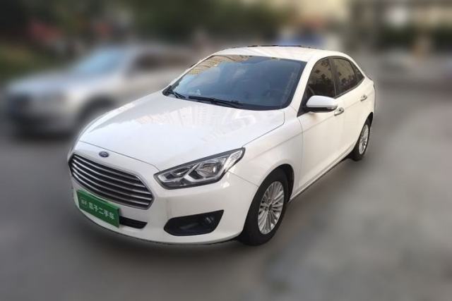 Ford Escort 2017 1.5L Manual Comfort Model с пробегом