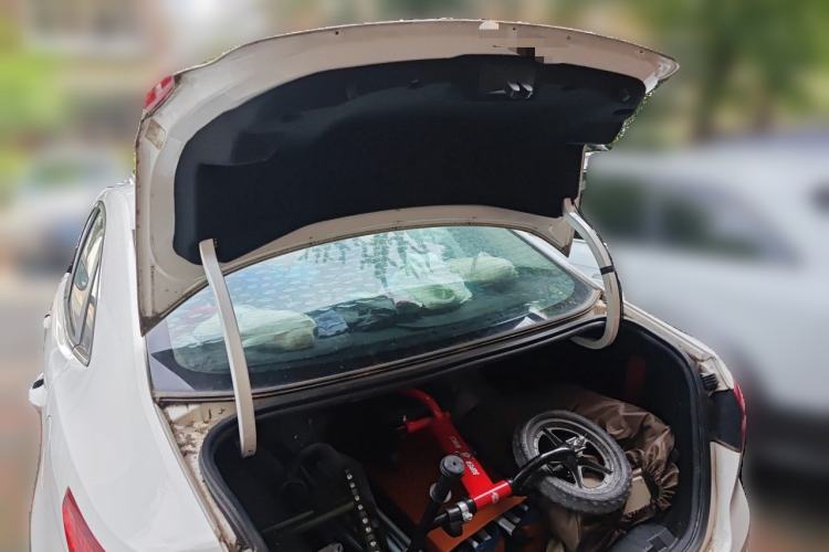 Used Ford Escort 2017 Happiness Edition 1.5L Automatic Fashion Version Trunk