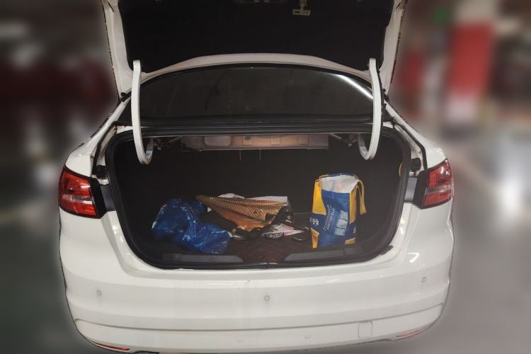 Used Ford Escort 2017 Happiness Edition 1.5L Automatic Fashion Version Trunk