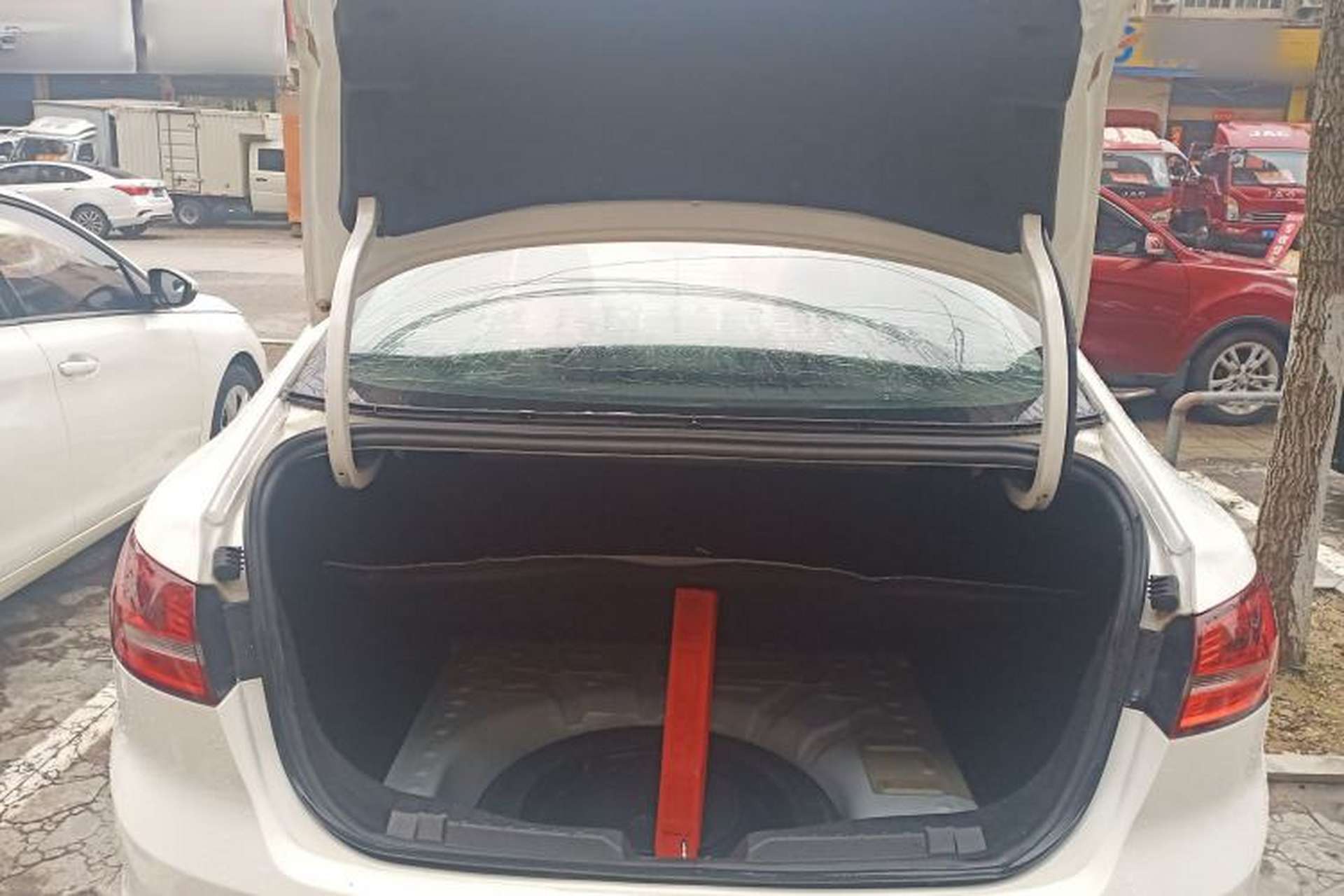 Used Ford Escort 2017 Happiness Edition 1.5L Automatic Fashion Version Trunk
